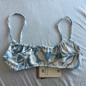 NWT Billabong Bikini Top